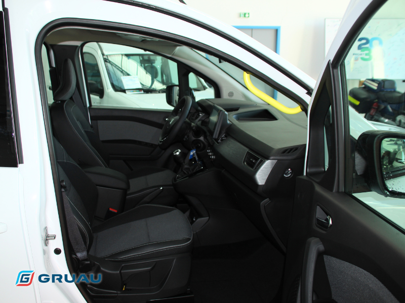 Renault Kangoo TPMR 1 fauteuil (16)